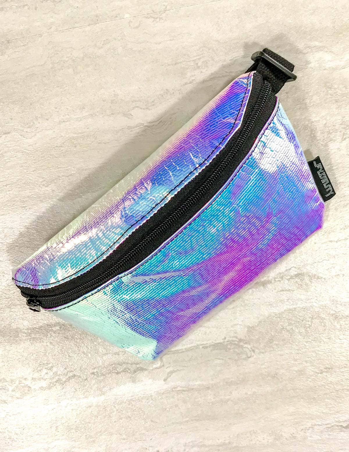 Fanny Pack-Ultra-Slim Low-Profile-Aura Silver