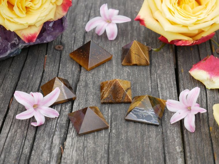 Tigers Eye Pyramids